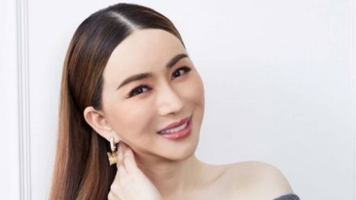 Dueña de Miss Universo luce más joven que R'Bonney Gabriel aunque se llevan 15 años de diferencia