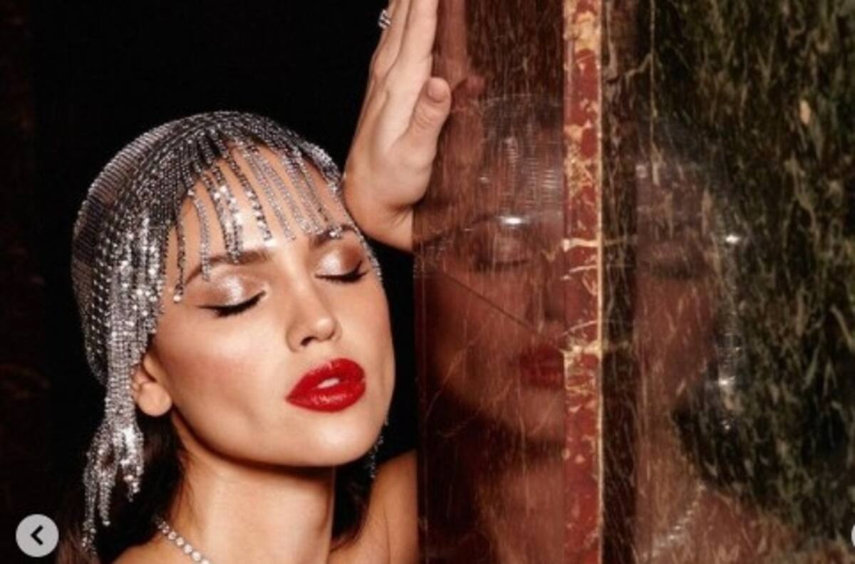 Eiza González encandiló en evento de famosos; mira cómo agradeció