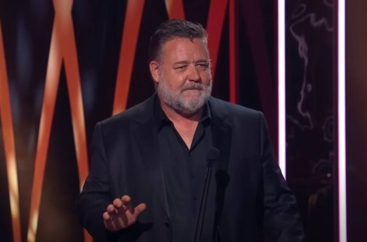 Russell Crowe paga alta suma de dinero para salvar la vida de un cuervo con el que se identifica