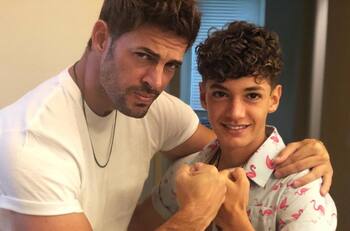 William Levy y Christopher Levy no solo se parecen, tienen idénticos gestos y sonrisa