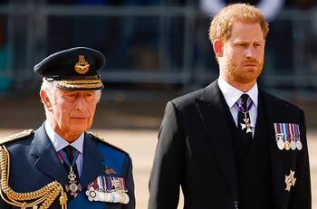 El amargo brindis que el rey Carlos III ofreció a Archie por su cumpleaños en medio de su coronación