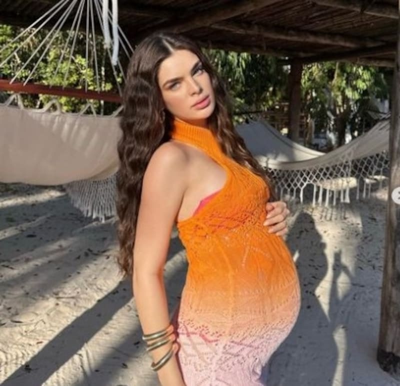 El bebé de Nadia Ferreira ya se hace sentir y así lo demostró la madre de la modelo - Créditos: Instagram
