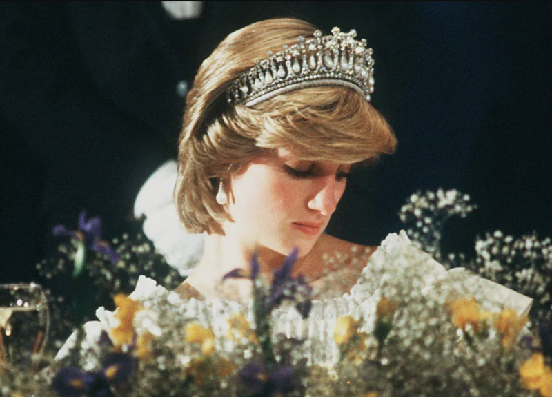 El doloroso secreto de la tiara favorita de Lady Di y Kate Middleton - Créditos: Instagram