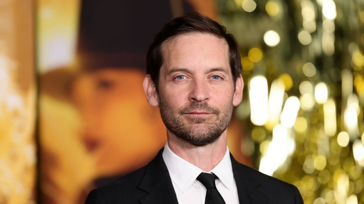 La hija de Tobey Maguire sorprende al acudir al estreno de la nueva película de su papá