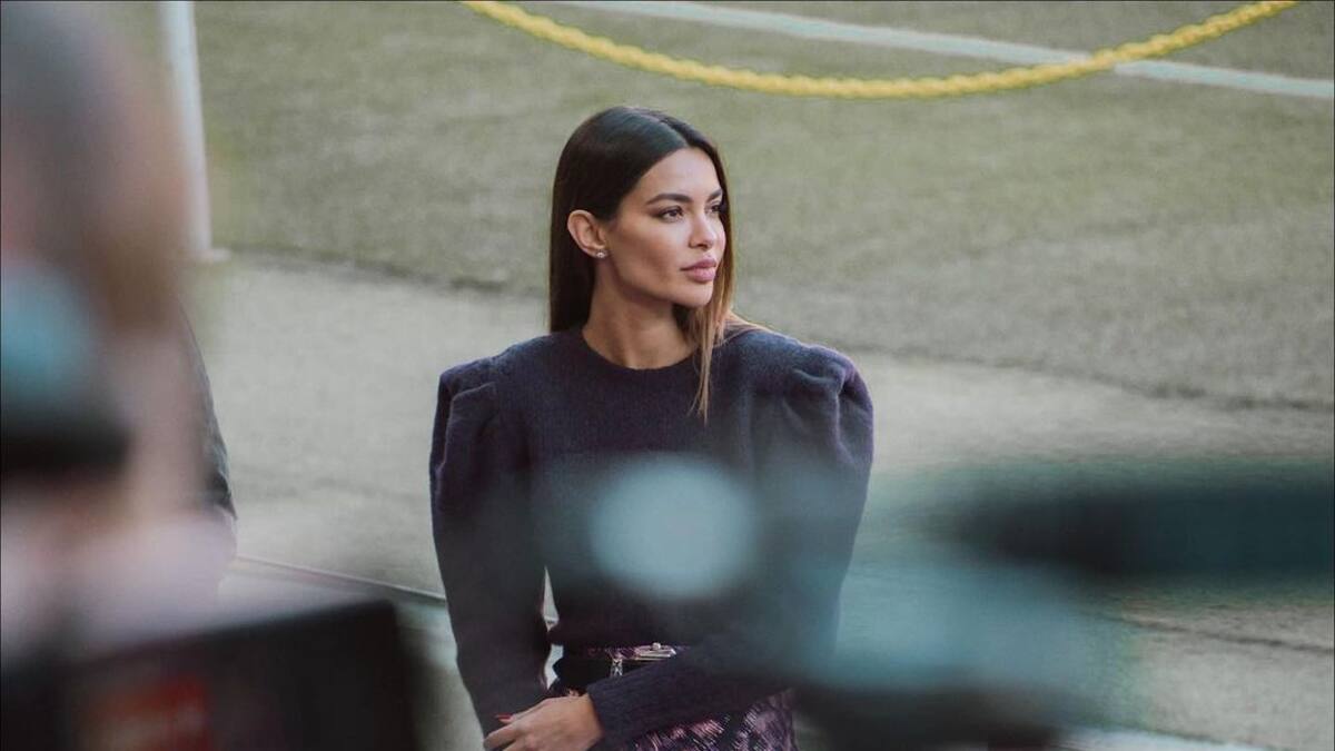 El calvario de la modelo Joana Sanz: su esposo Dani Alves está preso y su madre murió tristemente