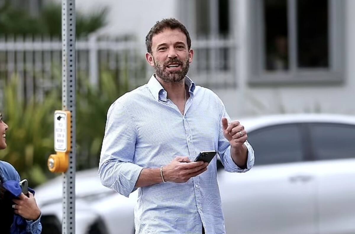 El abrazo de Ben Affleck con el hijo de JLo que afianza su lazo de amistad