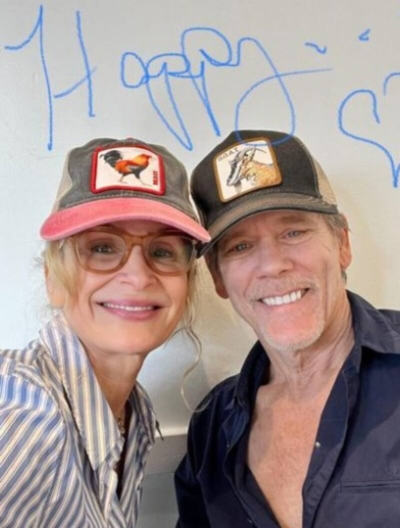 El horóscopo profético del lunes 26 de diciembre de 2022 Kyra Sedgwick y Kevin Bacon; ella es Leo, él es Cáncer. - Créditos: Instagram