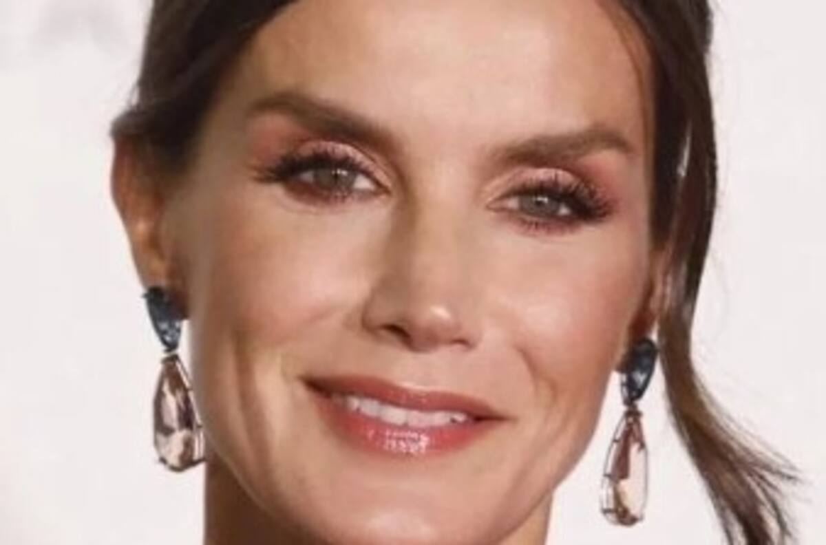 El inesperado diseño que lució la reina Letizia y que delató una tonificada parte de su cuerpo