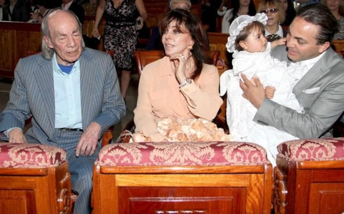 "El loco" Valdés no esperaba tener un hijo con Verónica Castro - Créditos: Twitter