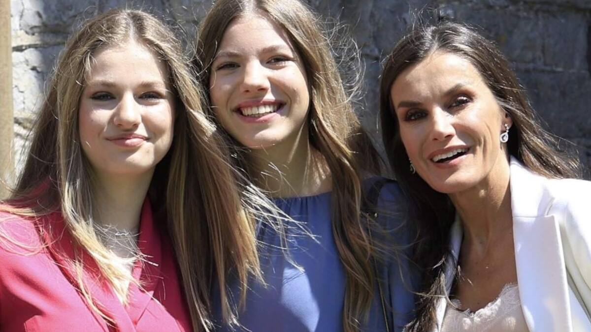 El mensaje oculto en el collar que usó la princesa Leonor en su graduación