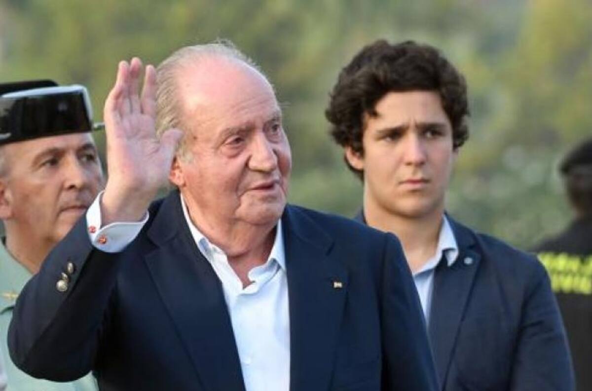 Nieto predilecto de rey Juan Carlos I se niega vivir con él en Arabia Saudita