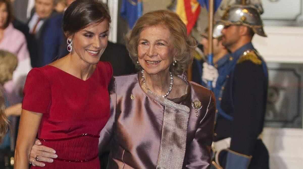 El polémico gesto entre la reina Letizia y su suegra que esta causando indignación - Créditos: Instagram