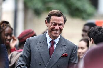 Rey Carlos III le dio su autorización al actor que lo interpreta