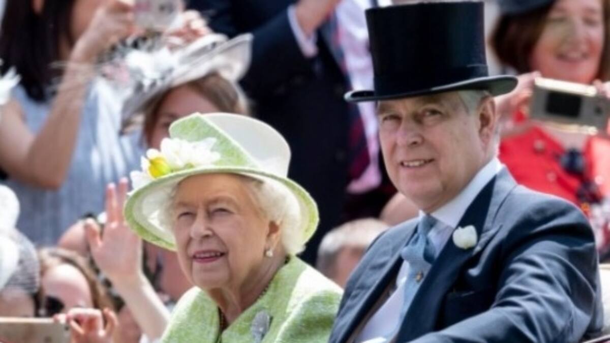 Integrantes de la realeza británica temen la cercanía del príncipe Andrés con la reina Isabel II