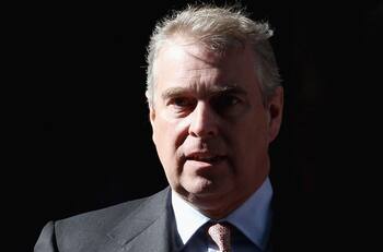 El Príncipe Andrés quiere dar una entrevista en televisión y contarlo todo