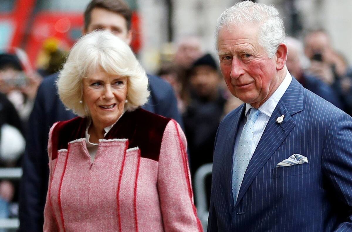 Príncipe Carlos no incluye a Meghan Markle ni a Harry en su mensaje de Año Nuevo