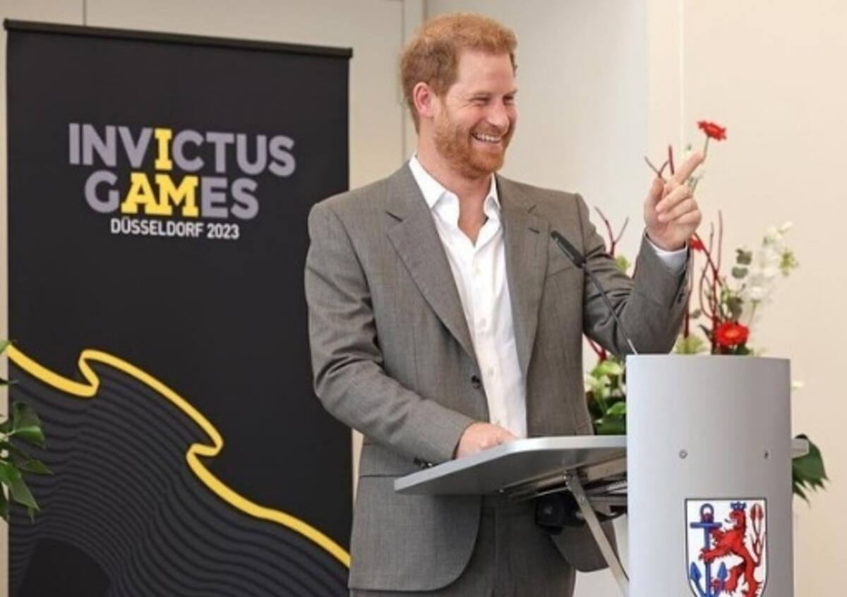 El Príncipe Harry bromeó de lo lindo en Düsseldorf. - Créditos: Instagram