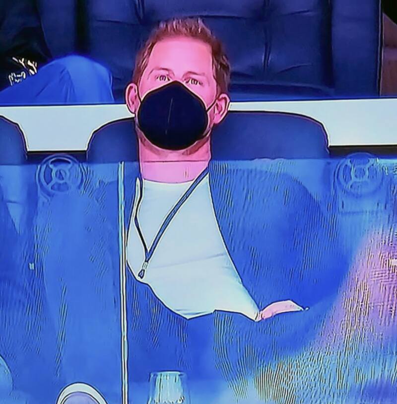 El príncipe Harry disfrutó del Super Bowl pero acudió sin Meghan Markle. - Créditos: Twitter