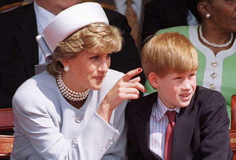 El regalo que Harry recibió de su mamá después de la muerte de Lady Di - Créditos: Instagram