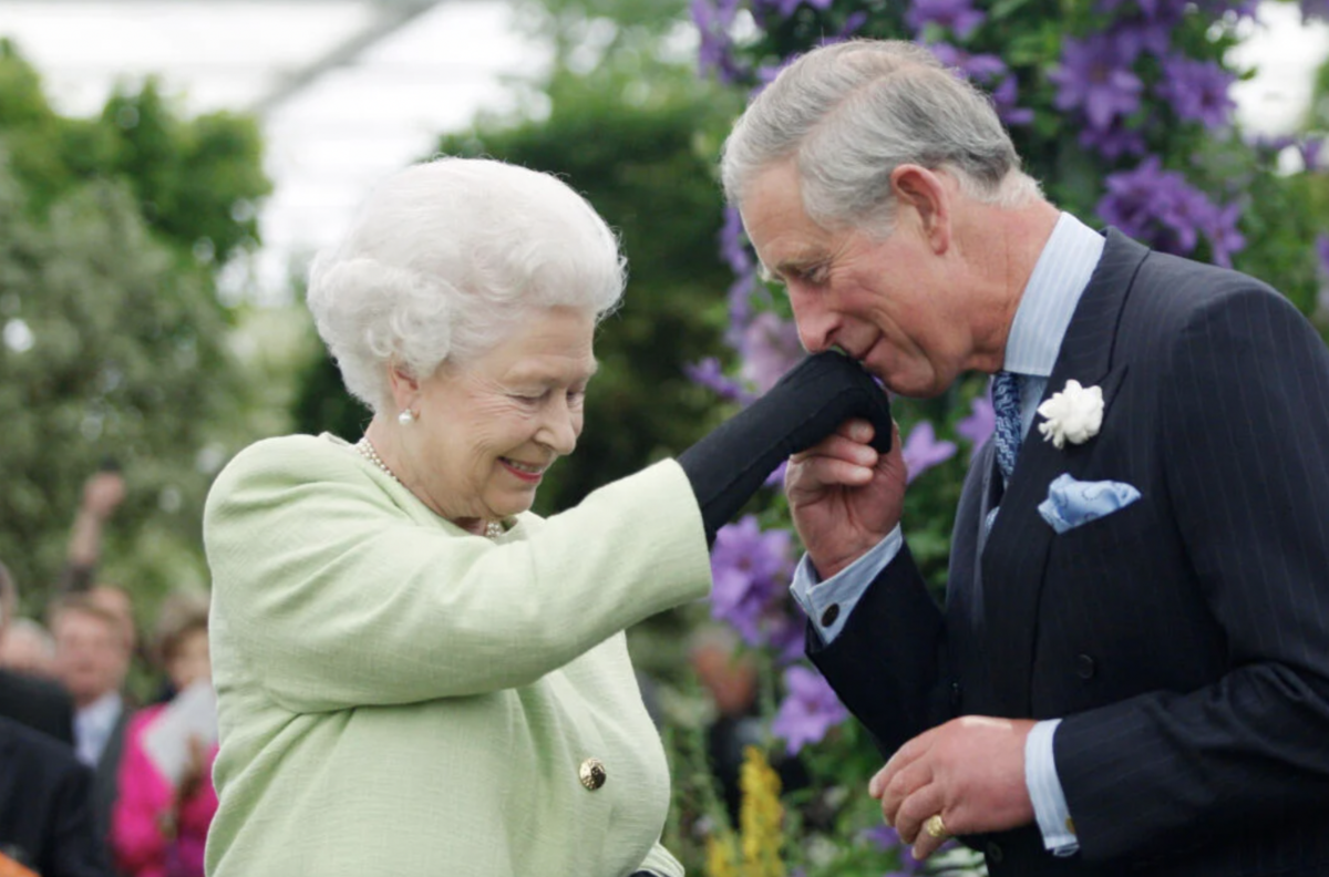 El Rey Carlos III celebra el primer Día de la Madre sin la Reina Isabel II y manda emotivo mensaje