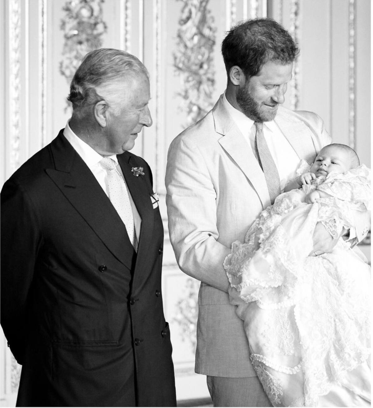 El rey Carlos III podría no dar el nombramiento de príncipes a Archie y Lilibet - Créditos: Instagram