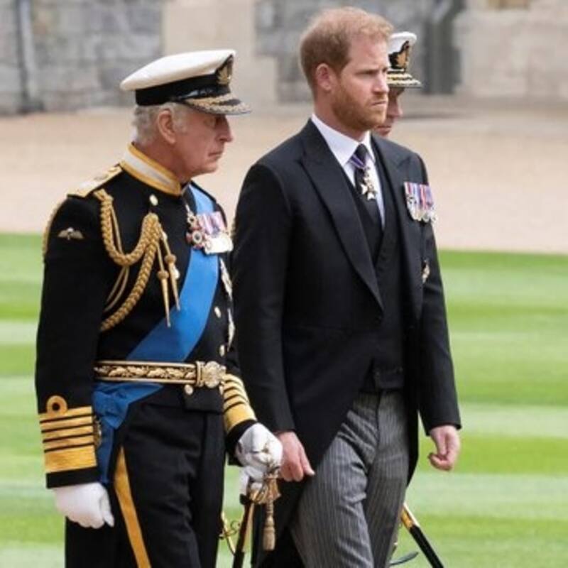 El Rey Carlos III quiere que Harry y Meghan estén en su coronación, el 6 de mayo próximo. - Créditos: Twitter