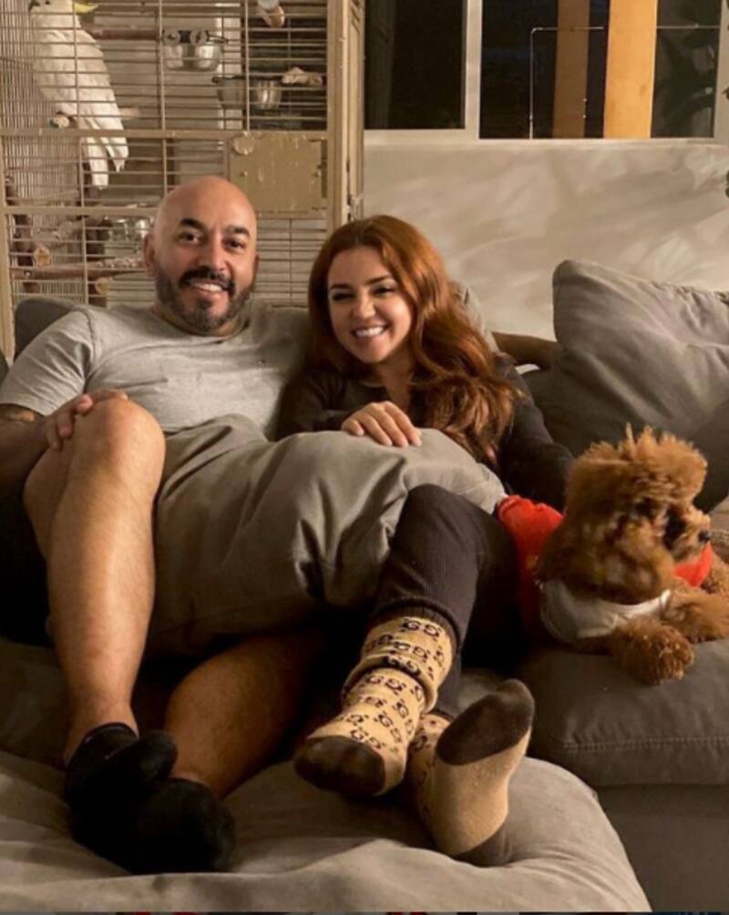 El romántico y tan criticado beso de Lupillo Rivera a su novia - Créditos: Instagram