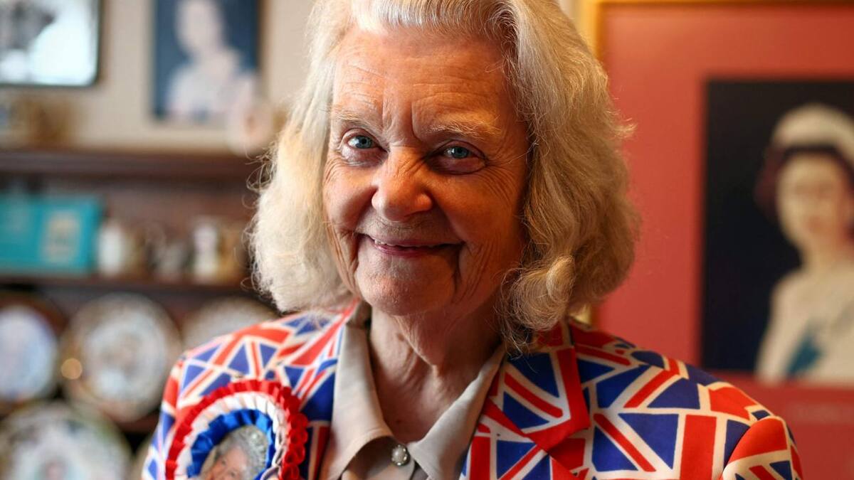 Conoce a Margaret Tyler, la mayor fan de la Reina Isabel II