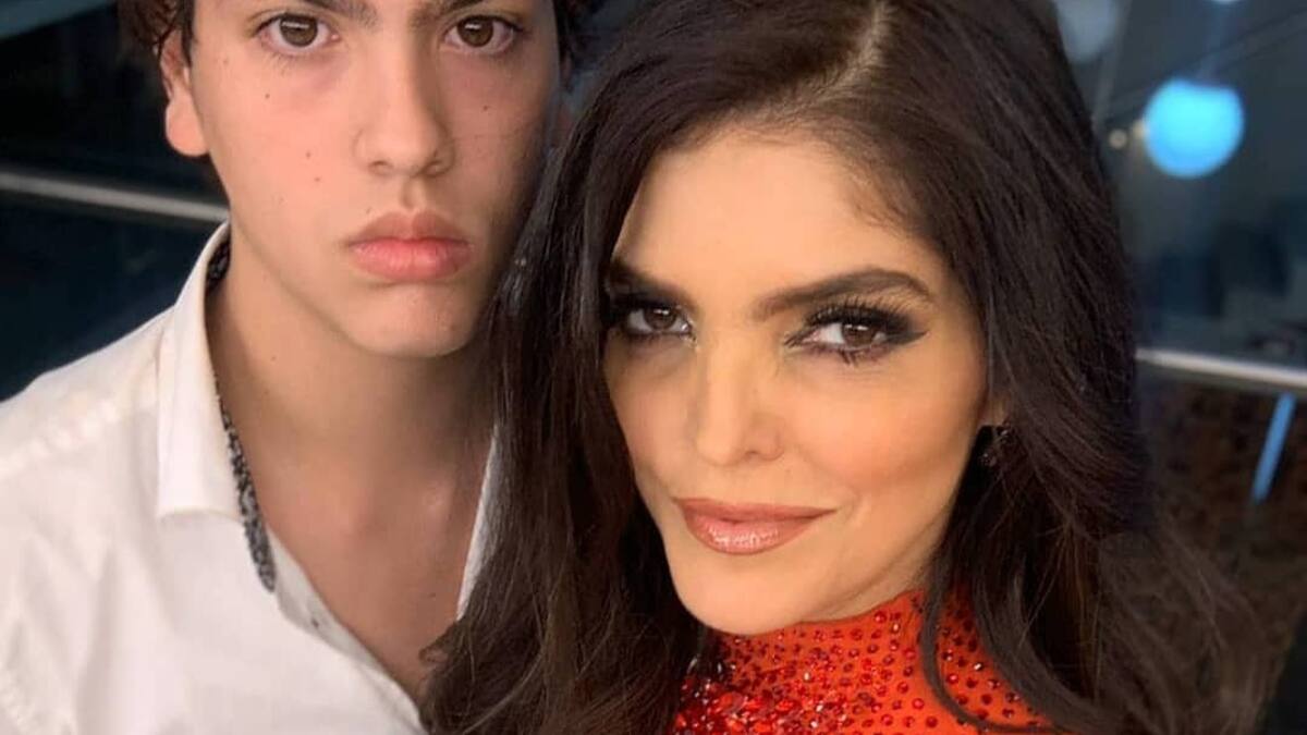Hijo de Ana Bárbara se arrepiente de haber sido ingrato con la cantante y perder contacto