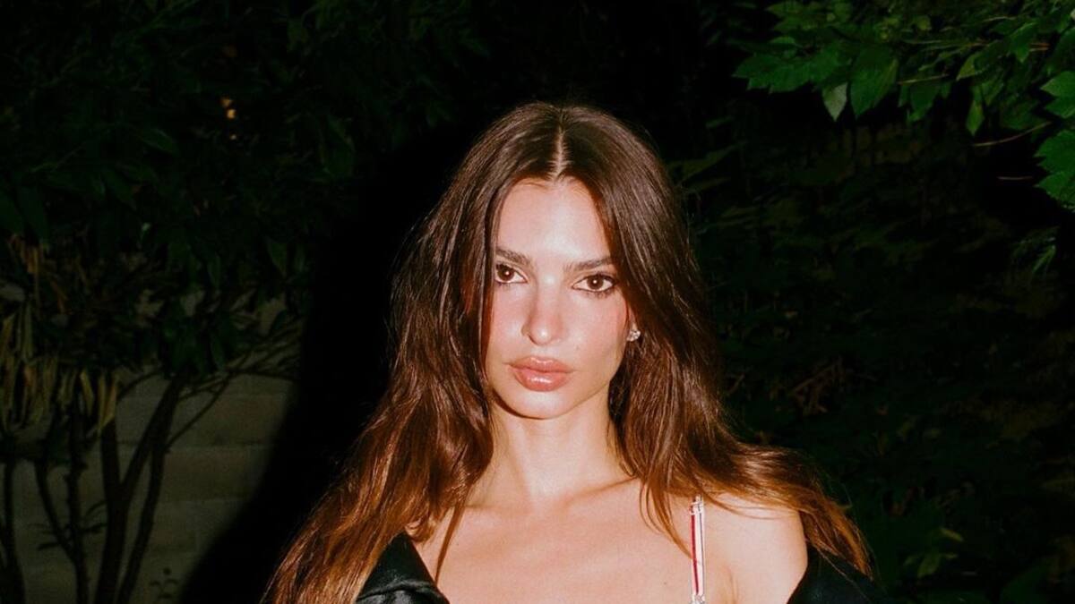 Emily Ratajkowski enamora en TikTok con diminuto atuendo para su baile brasileño