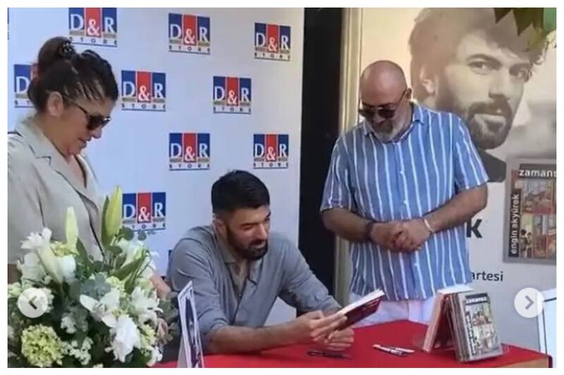 Engin Akyürek recibió el cariño y admiración de centenares de seguidores que adquirieron su libro firmado y aprovecharon de tomarse fotos con él.