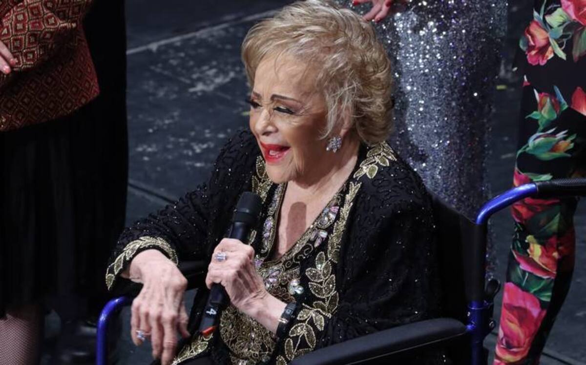 Entre lágrimas, Silvia Pinal agradeció el reconocimiento a su carrera artística - Créditos: Instagram
