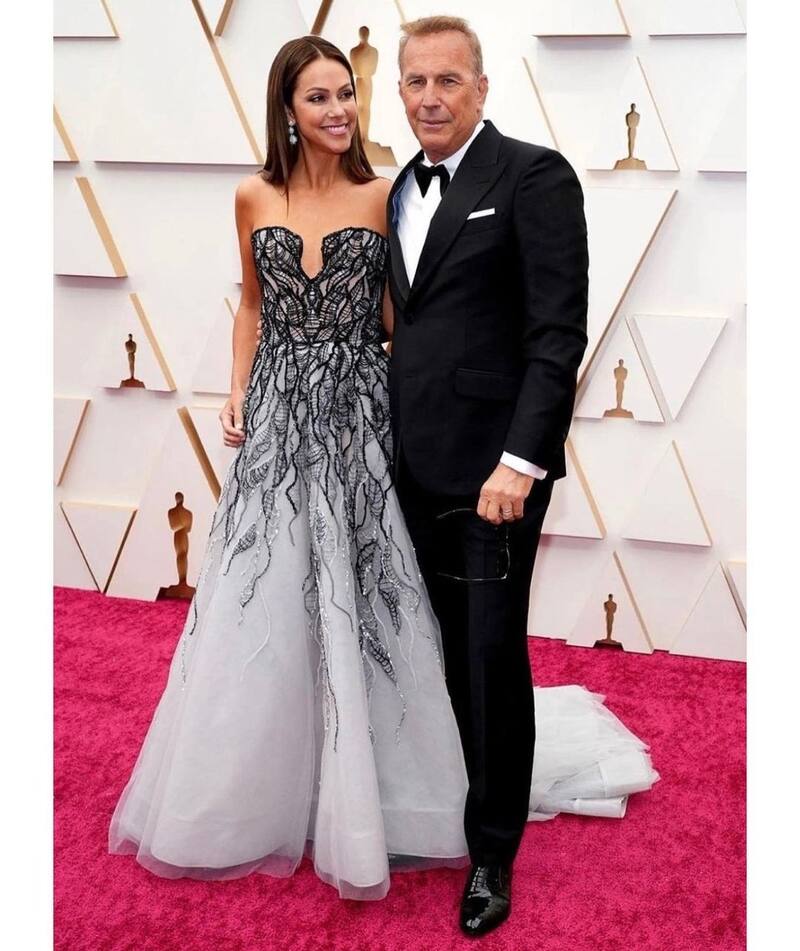 Esposa de Kevin Costner solicitó el divorcio con el actor después de 18 años juntos. - Créditos: Instagram