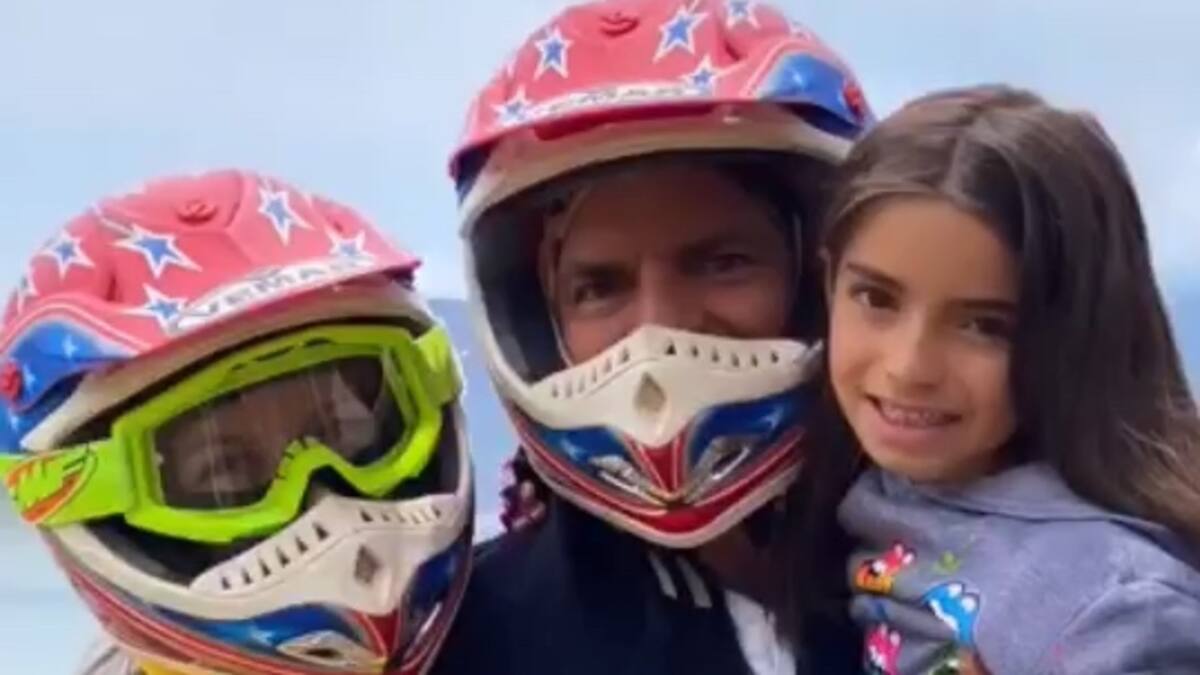 Eugenio Derbez y Alessandra Rosaldo pasan increíble día de aventuras junto a su hija