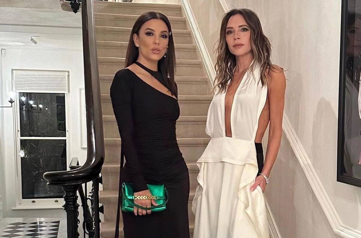 Victoria Beckham regaña a Eva Longoria por olvidar posar como toda una Top Model