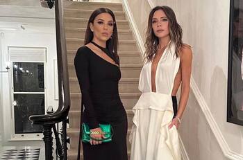 Victoria Beckham regaña a Eva Longoria por olvidar posar como toda una Top Model