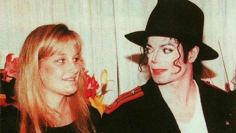 Ex esposa de Michael Jackson confiesa sentirse responsable de su muerte Debbie Rowe se siente culpable de la muerte de Michael Jackson - Créditos: Twitter