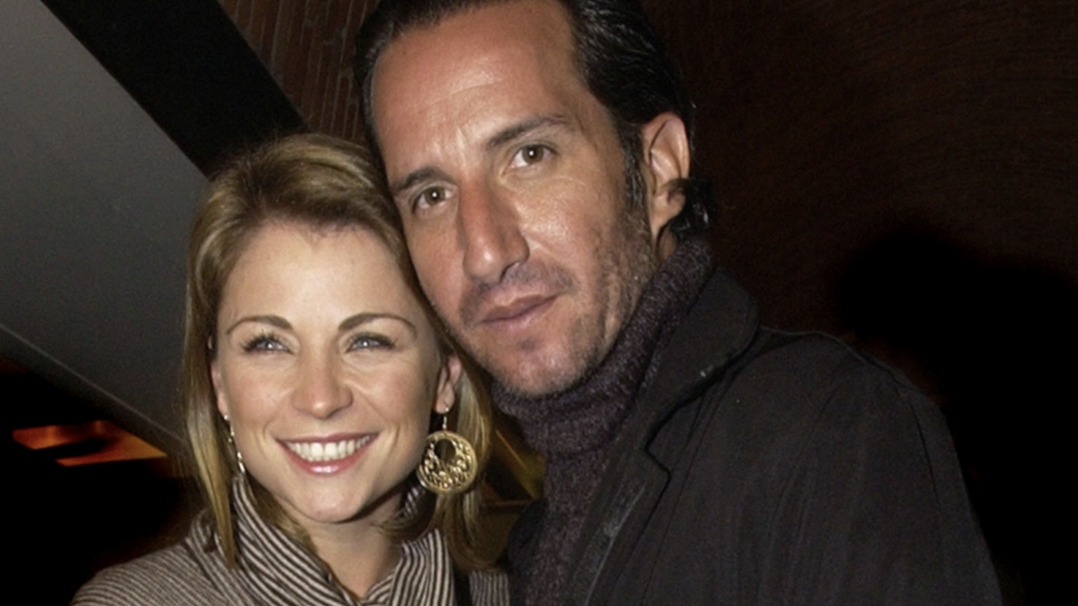 Ex esposo de Ludwika Paleta expone que fue víctima de acoso y que director lo hizo llorar