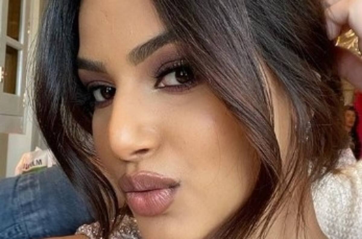 Ex Miss Universo Harnaaz Sandhu acentúa su cambio físico para modelar alta costura