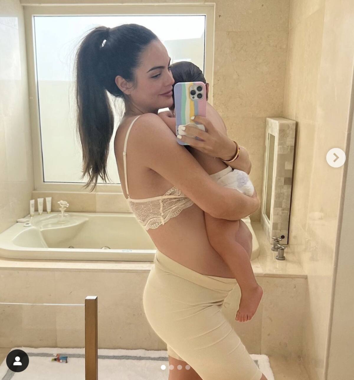 Ex Miss Universo mexicana muestra en lencería su figura de 35 semanas de embarazo - Créditos: Instagram