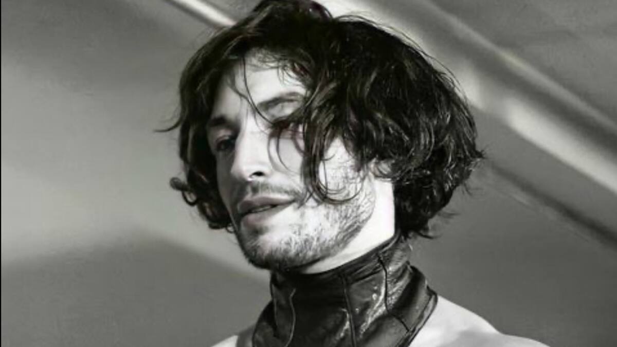 Ezra Miller no deja de tener problemas con la ley, ahora es acusado de robo
