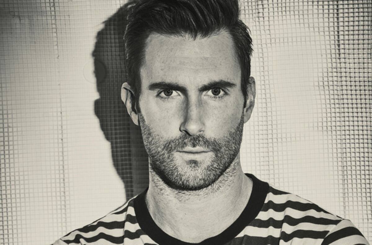 Fans de Adam Levine lo confunden con futbolista mexicano y el hecho provoca un lamentable final