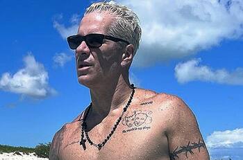 Fernando Carrillo se enfrenta a su primer problema tras abrir cuenta en plataforma de adultos