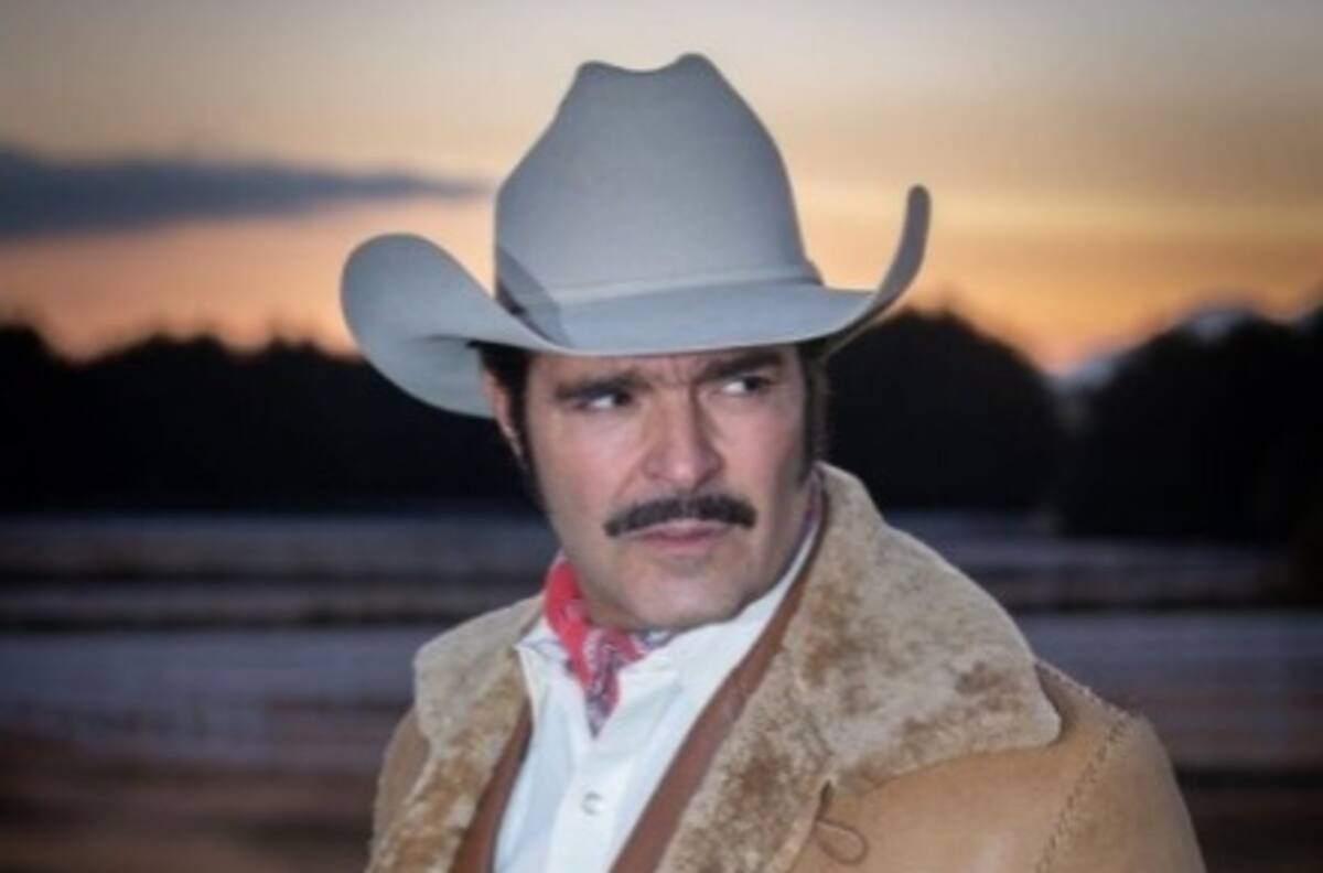 Revelan nuevas fotos sobre la bioserie de Vicente Fernández producida por Televisa