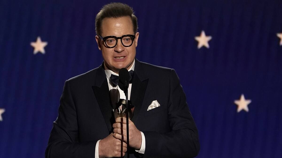 Brendan Fraser subió 30 kilos para su papel, ganó el premio al mejor actor y lloró al recibirlo