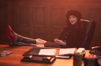 'Red Notice', la película más ambiciosa de Netflix, lanza su primer avance