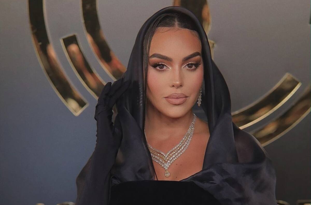 Georgina Rodríguez celebra cumpleaños con Cristiano Ronaldo e hijos en un lujoso restaurant de Riad