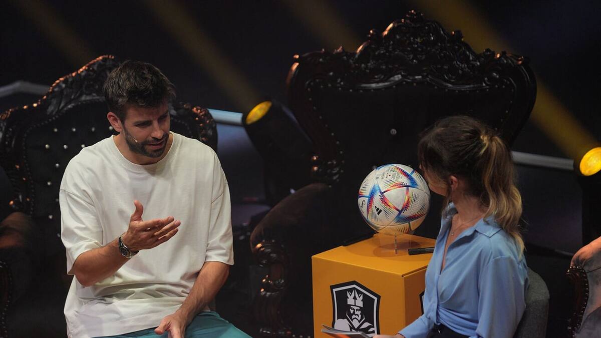 Gerard Piqué confiesa que Clara Chía es quien lo viste