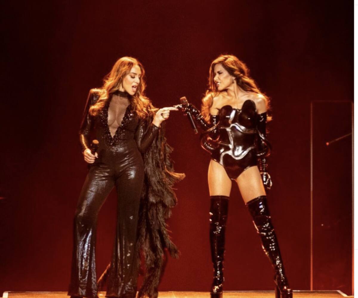 Gloria Trevi y Mónica Naranjo sorprenden a sus fans al besarse. - Créditos: Instagram