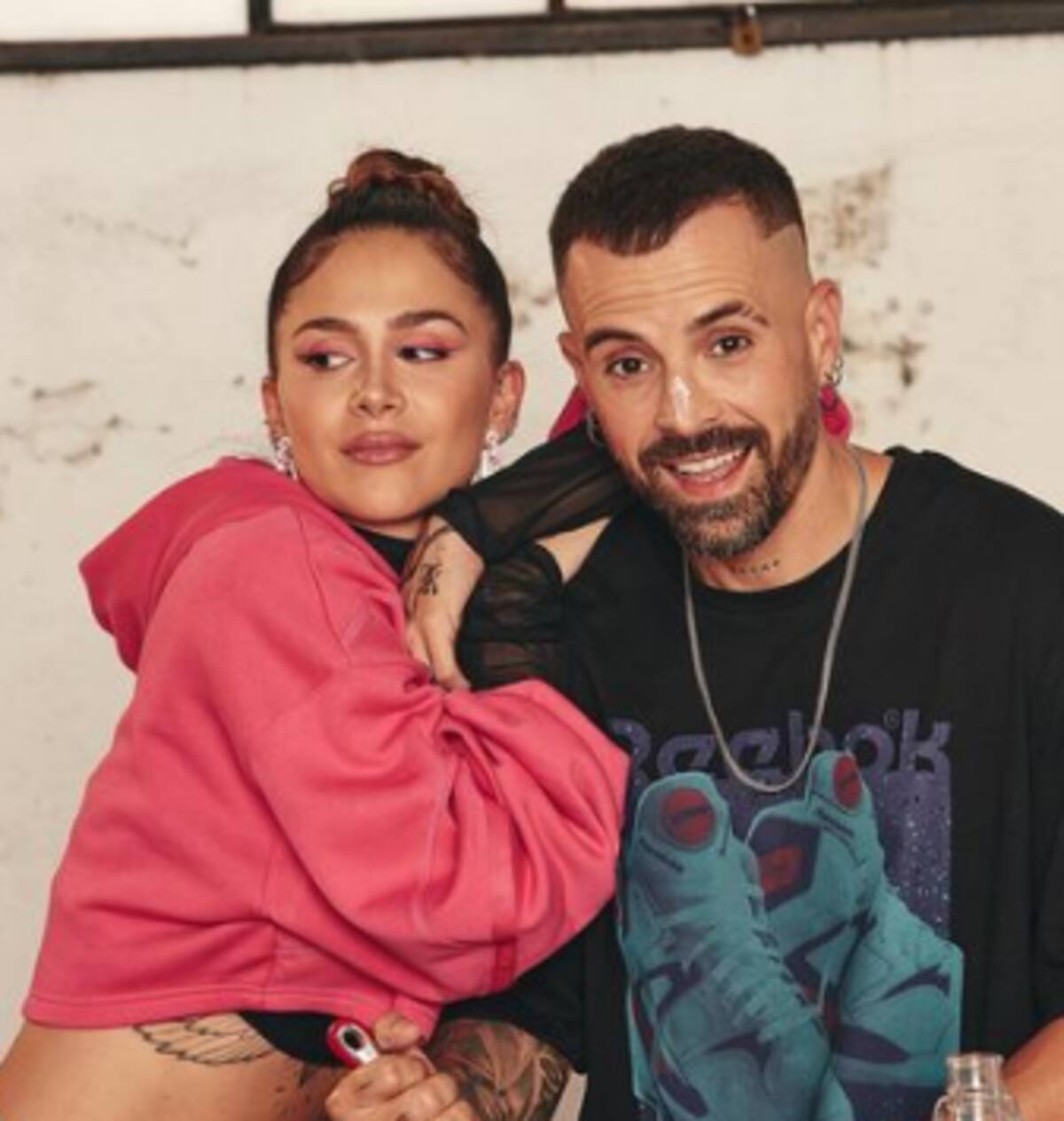 Greeicy vive incomodo momento cuando mujer coquetea con Mike Bahía - Créditos: Instagram